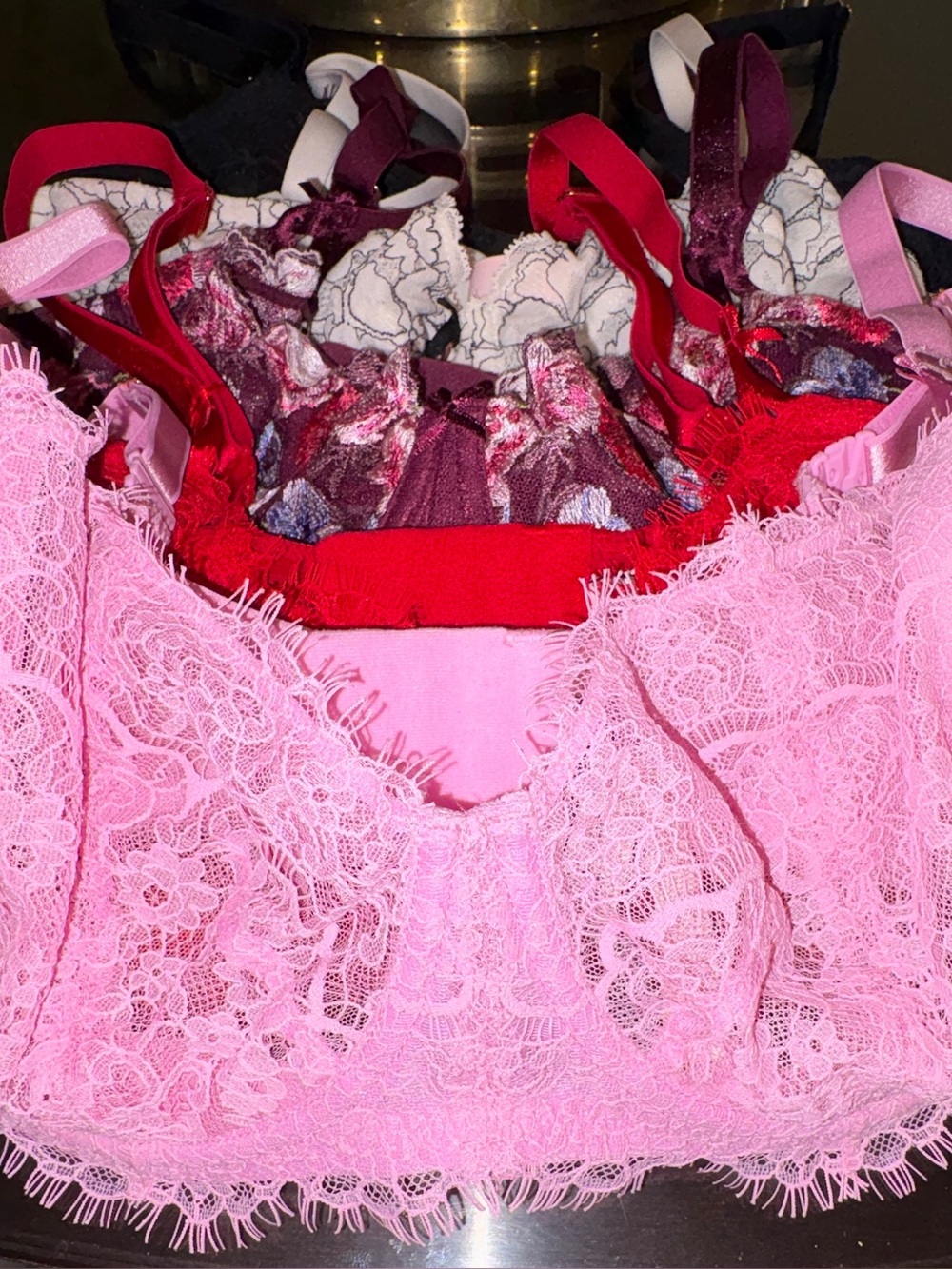 Victoria Secret 34DDD /34F Lace 5 Bras Red Pink Black White and Burgundy NWOT